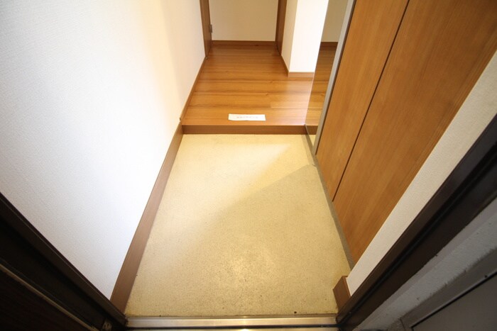 物件内観写真20　(玄関)