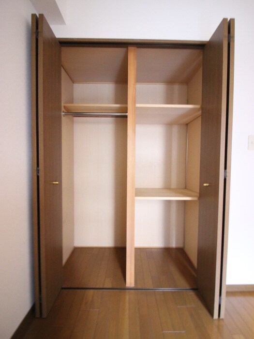 物件内観写真11　(収納)