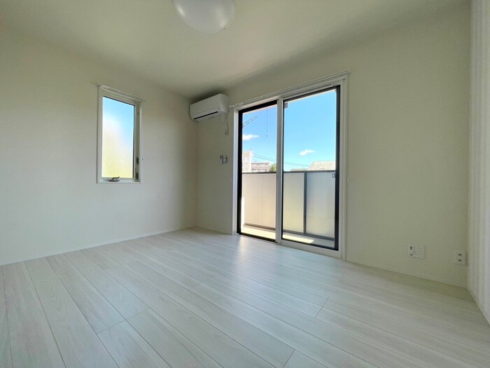 物件内観写真9　(居室)