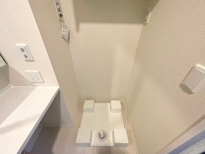 物件内観写真15　(洗濯機置場)