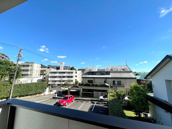 物件内観写真16　(室内からの展望)