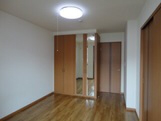 物件内観写真16　(居室)