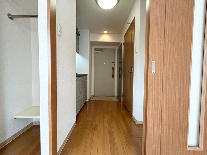物件内観写真19　(廊下)