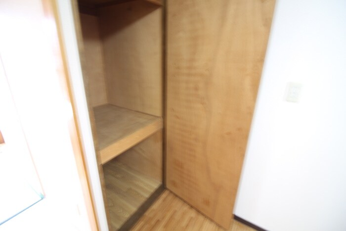 物件内観写真18　(収納)