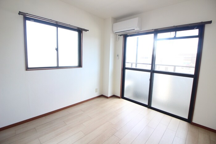 物件内観写真10　(内観写真)