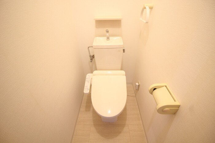 物件内観写真16　(トイレ)