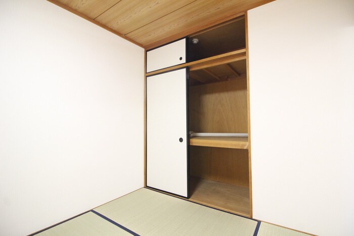 物件内観写真13　(収納)