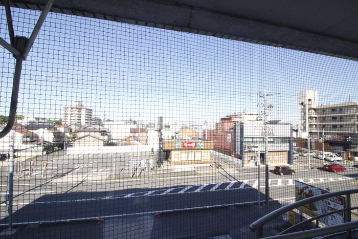 物件内観写真16　(室内からの展望)