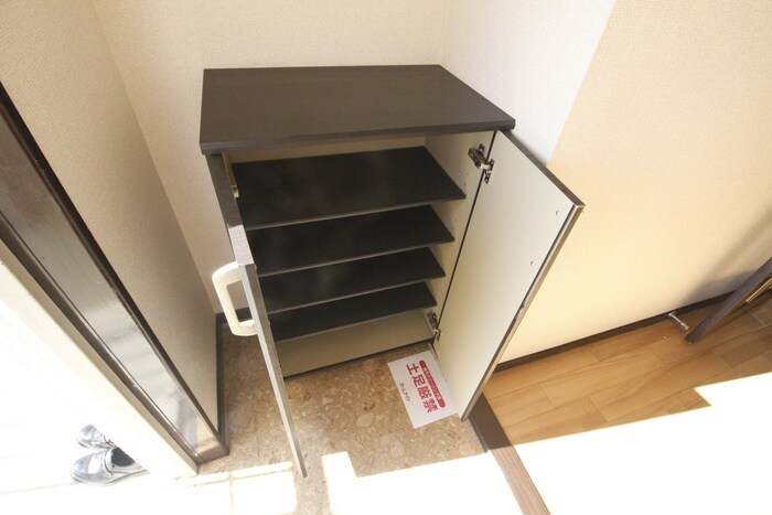 物件内観写真17　(靴箱)