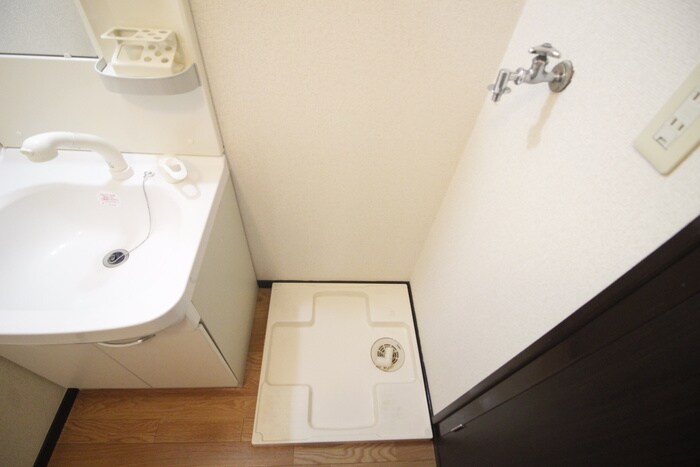 物件内観写真20　(洗濯機置場)