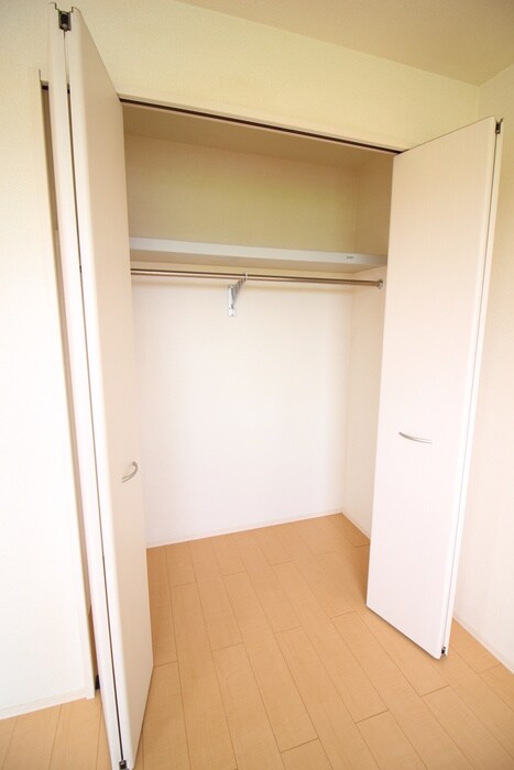物件内観写真8　(収納)