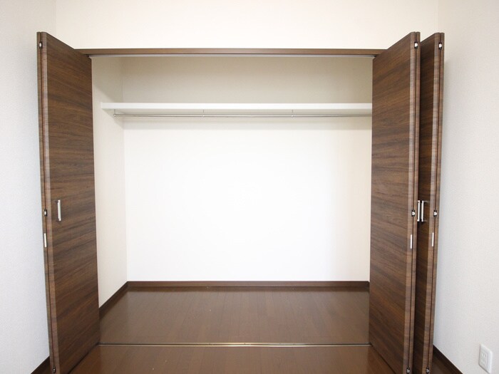 物件内観写真15　(収納)