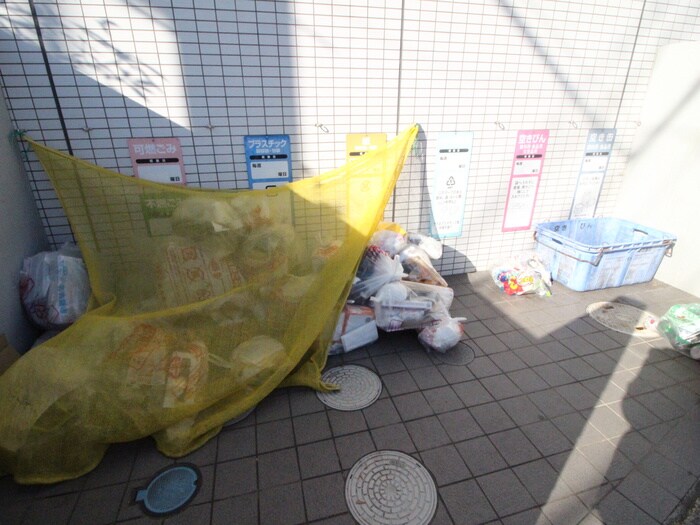 物件外観写真6　(建物設備)