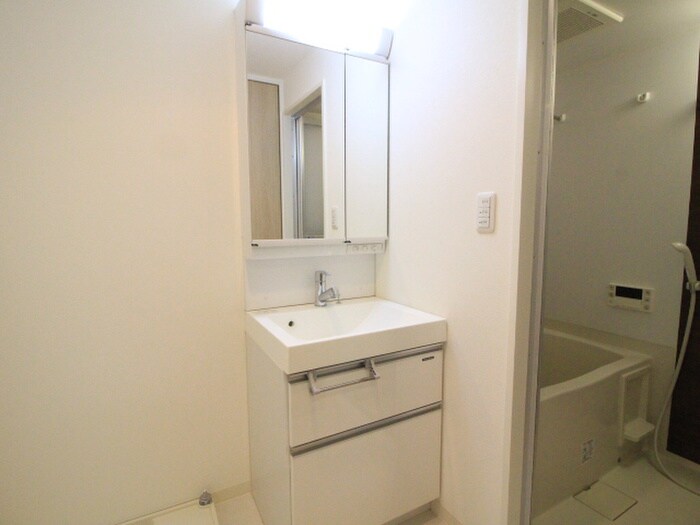 物件内観写真11　(洗面)