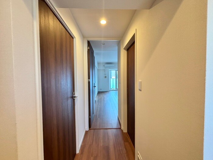 物件内観写真15　(廊下)