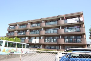 マンションリバーストーン外観写真