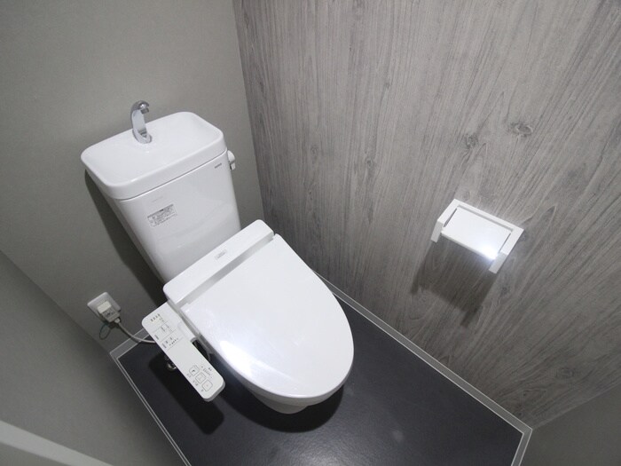 物件内観写真14　(トイレ)