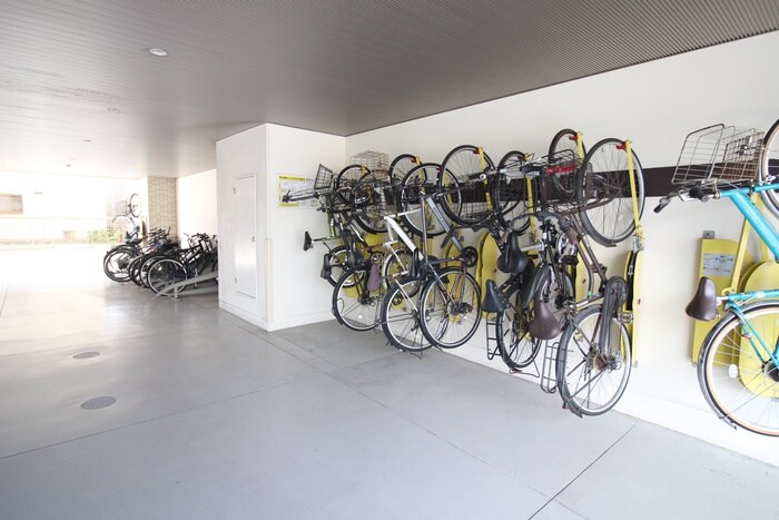 物件外観写真5　(駐輪場)