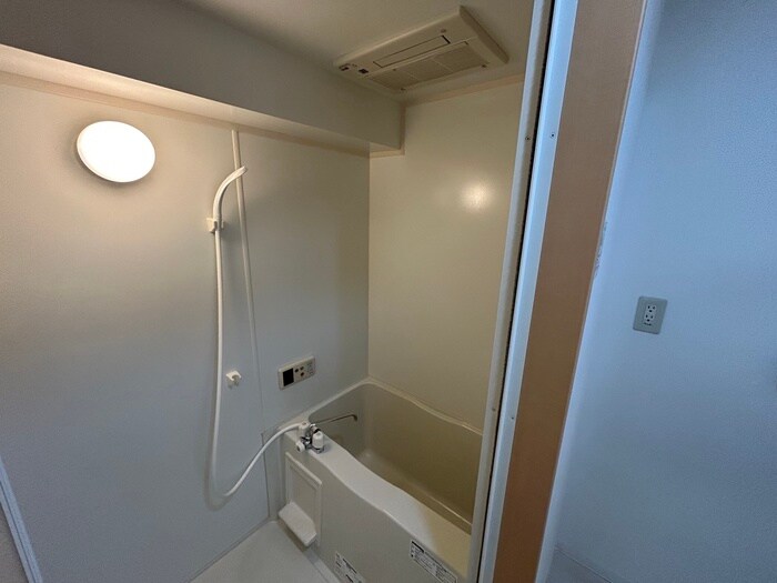物件内観写真12　(バス／シャワールーム等)