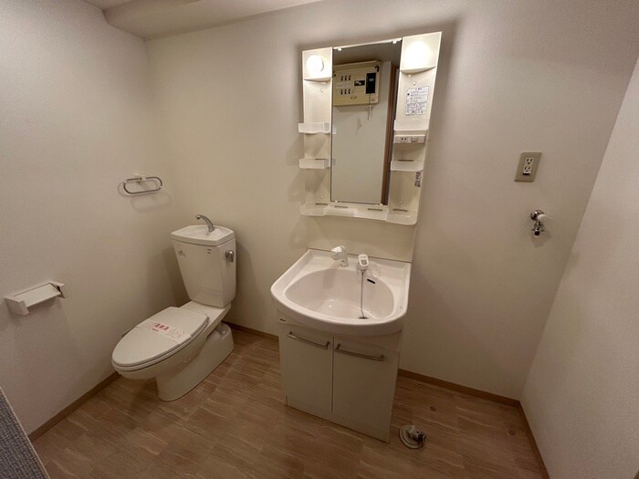 物件内観写真13　(洗面)