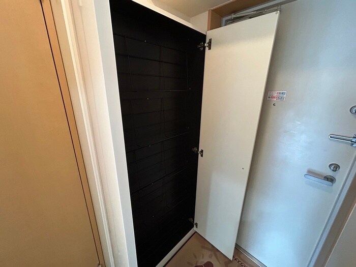 物件内観写真18　(靴箱)