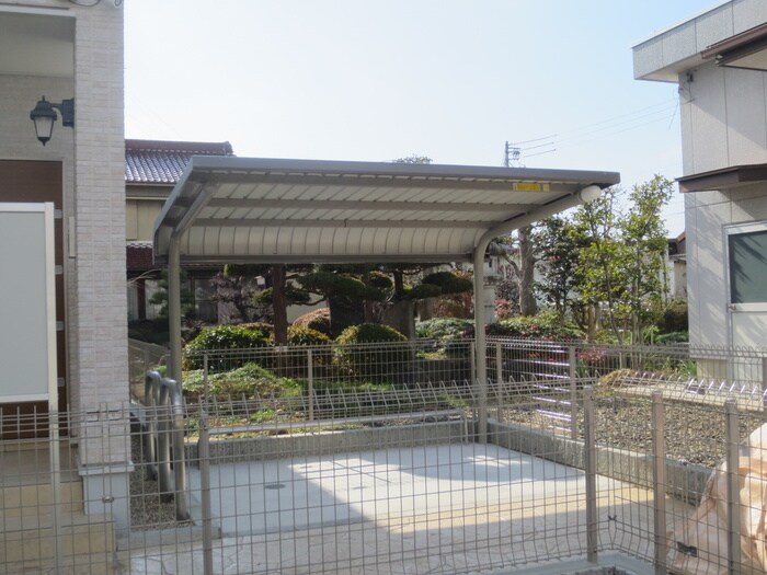 物件外観写真5　(駐輪場)