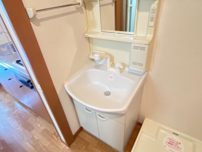 物件内観写真9　(洗面)