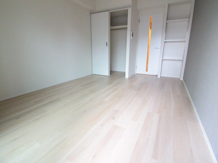 物件内観写真3　(居室)