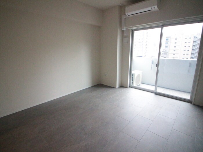 物件内観写真3　(居室)