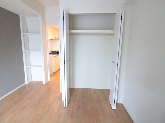 物件内観写真6　(収納)