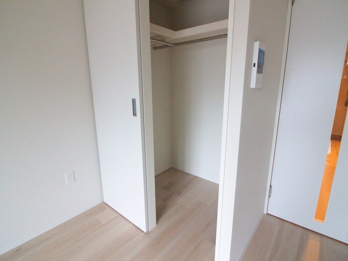 物件内観写真6　(収納)