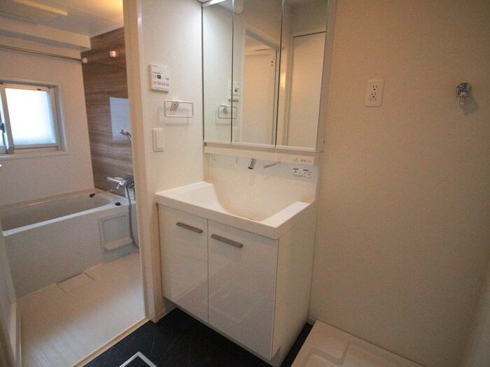 物件内観写真10　(洗面)