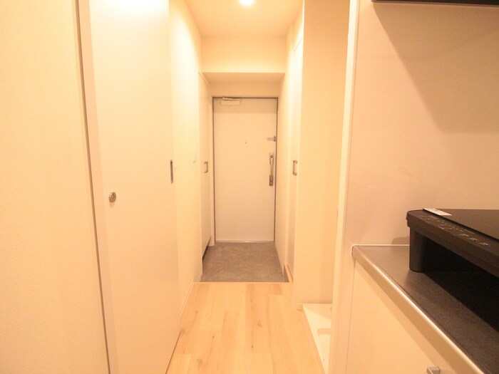物件内観写真16　(廊下)