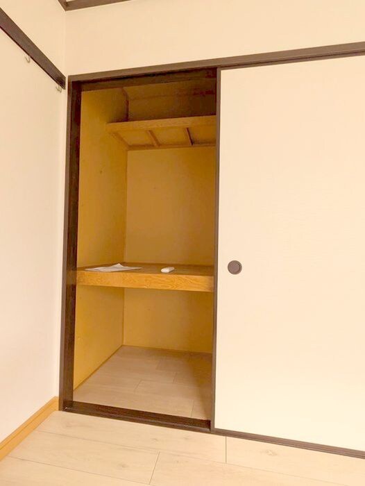 物件内観写真11　(収納)