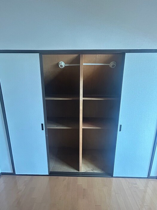 物件内観写真16　(収納)