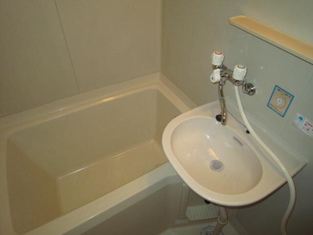 物件内観写真12　(バス／シャワールーム等)