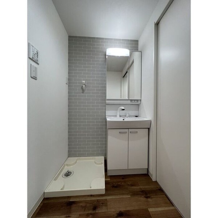 物件内観写真9　(洗面)