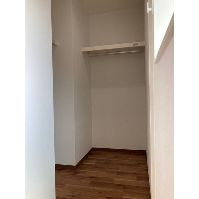 物件内観写真13　(収納)