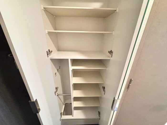 物件内観写真21　(靴箱)
