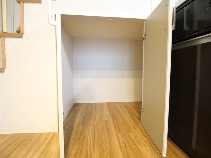 物件内観写真21　(収納)
