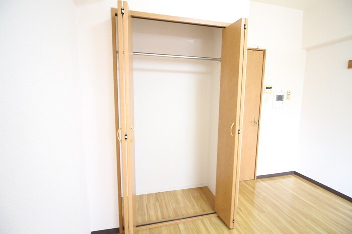 物件内観写真8　(収納)