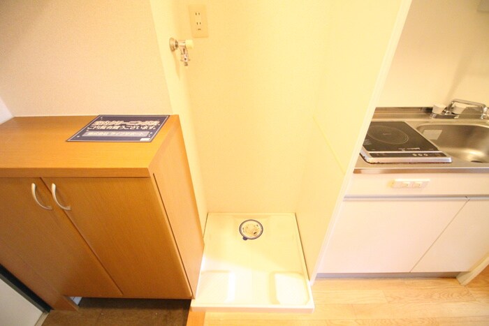 物件内観写真11　(洗濯機置場)