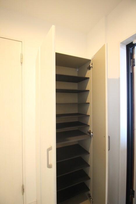 物件内観写真22　(靴箱)