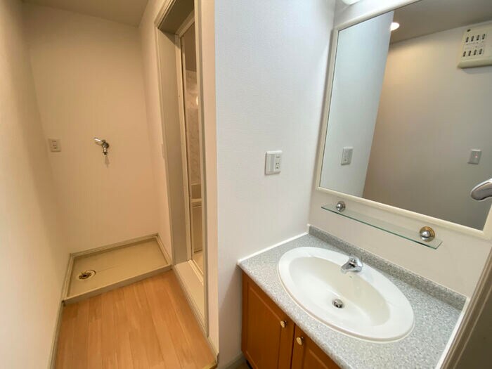 物件内観写真11　(洗面)