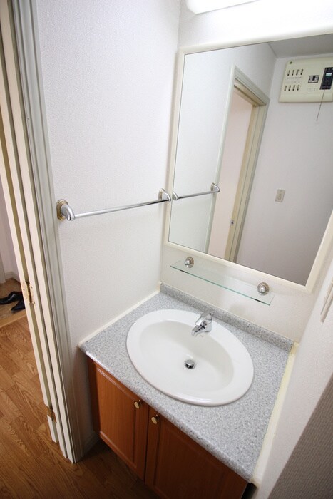 物件内観写真15　(洗面)