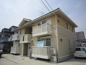 ロイヤルステ－ジ外観写真