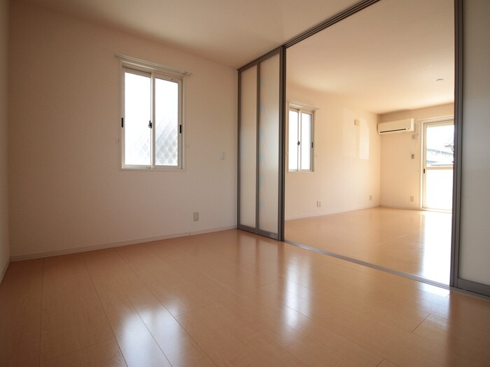 物件内観写真10　(居室)