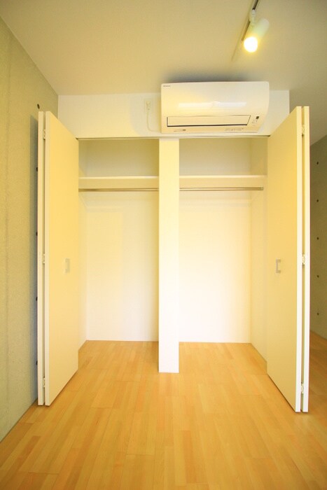 物件内観写真12　(収納)