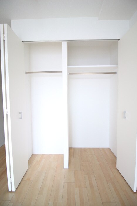 物件内観写真12　(収納)