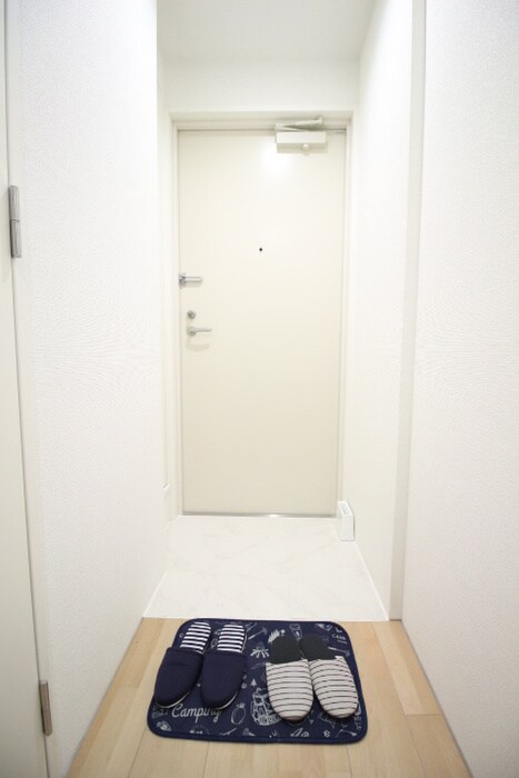 物件内観写真19　(玄関)